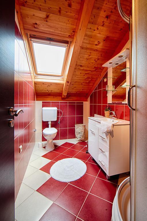 Guesthouse Ksenija Komiža Chambre photo